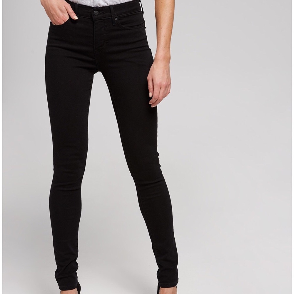 • levi 311 shaping skinny black jeans •